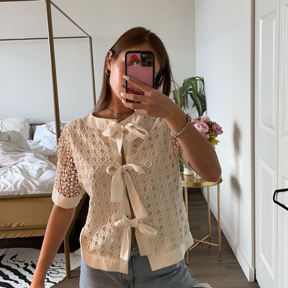 White Lacy Short Sleeve with Tie Details ♡